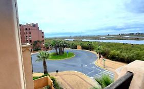 Apartamento premium en residencial en primera linea